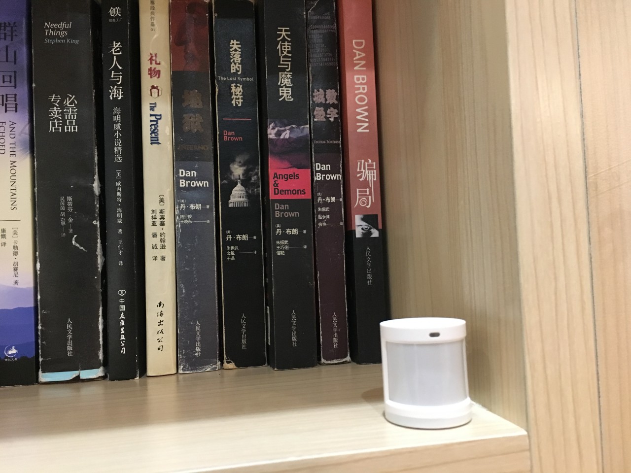 家装客厅流水灯光效果,家装灯光颜色怎么搭配