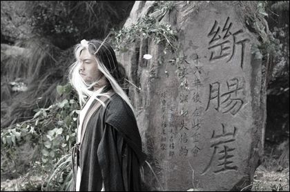 倚天屠龙记张三丰和黄衫哪个厉害,新版倚天屠龙记中张三丰名场面