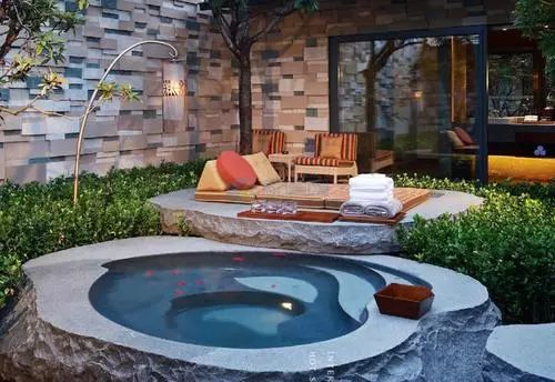 乌鲁木齐周边泡温泉的地方,乌鲁木齐附近哪里可以泡天然温泉