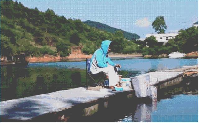 40岁大叔钓鱼,40岁大叔买下一座岛