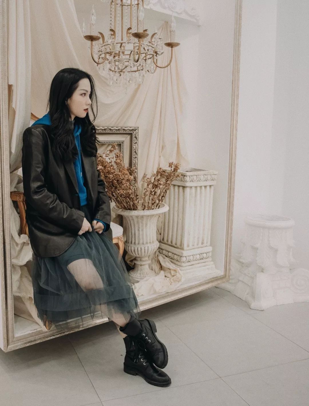 西装款式气场,时尚潮流皮西装