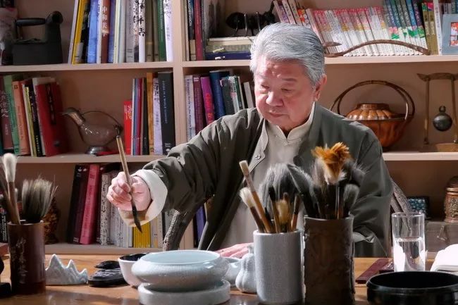 1989年香港最火节目主持:谈过47个女朋友,金庸眼中最潇洒的人