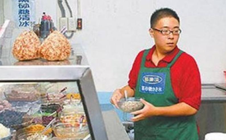 巅峰期突然隐退十位歌手,巅峰突然退圈的明星