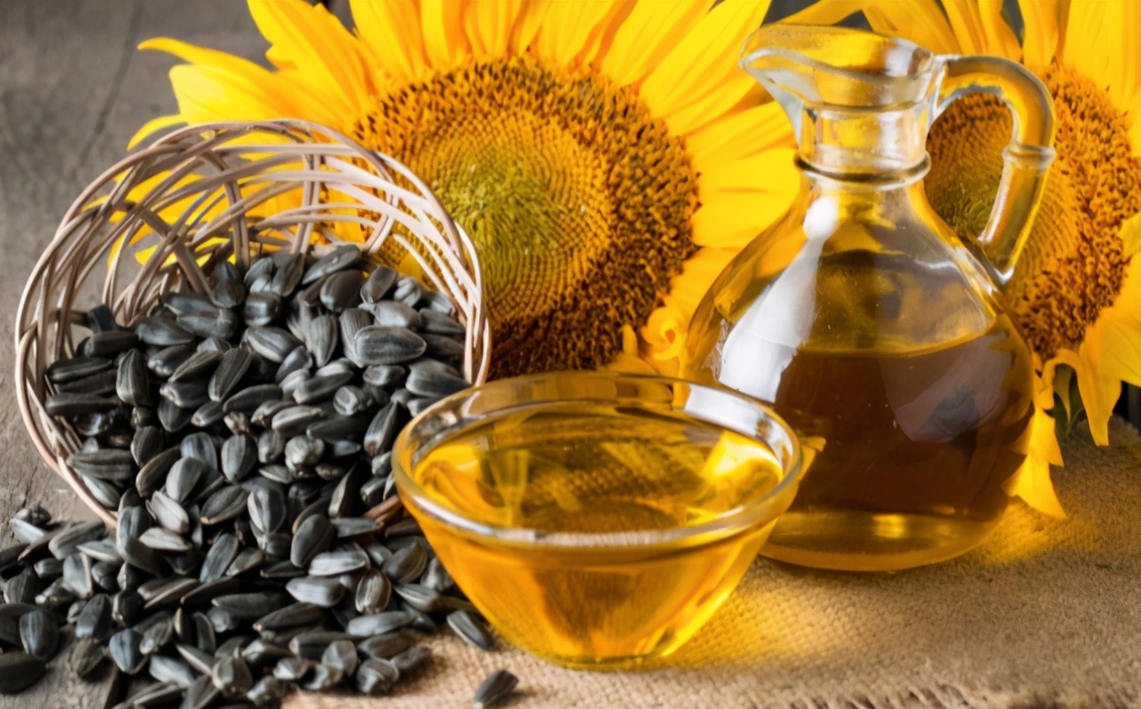 长痘痘为什么不能吃甜食,长痘痘饮食需要注意哪些