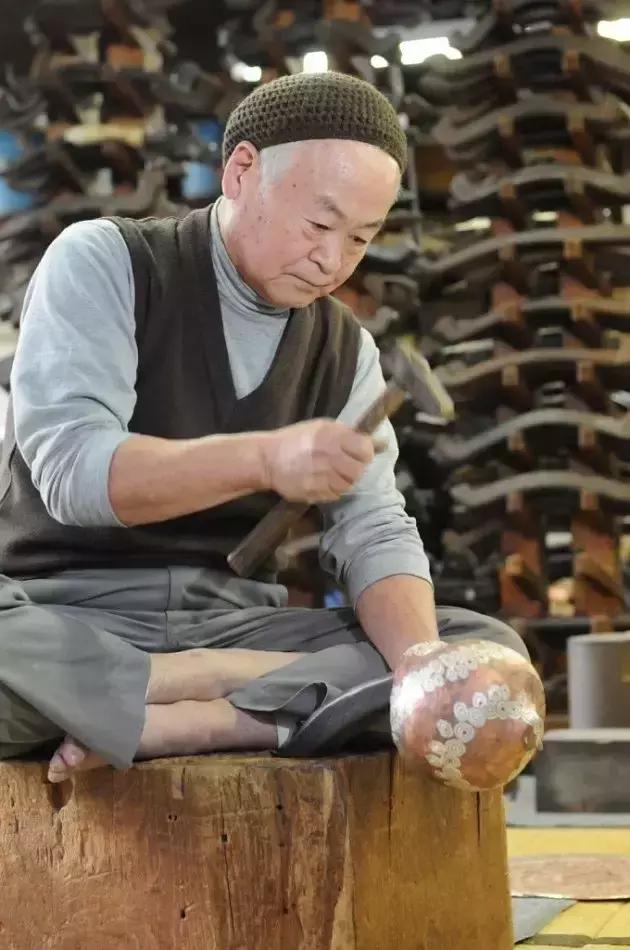 匠心制作铜器之美,玉川堂铜器制作