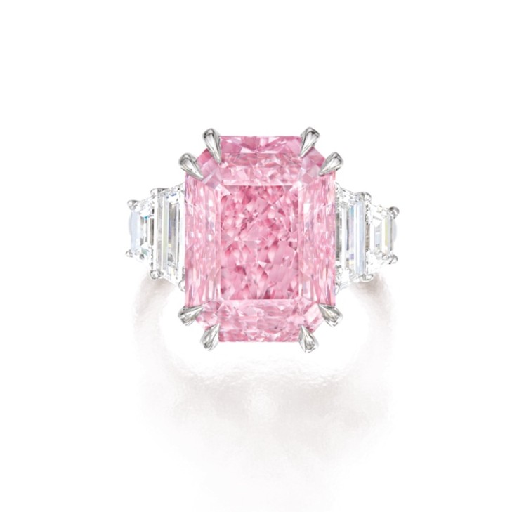 Sotheby’s香港珠宝秋拍,一颗10.64ct紫粉色钻石2000万美元成交