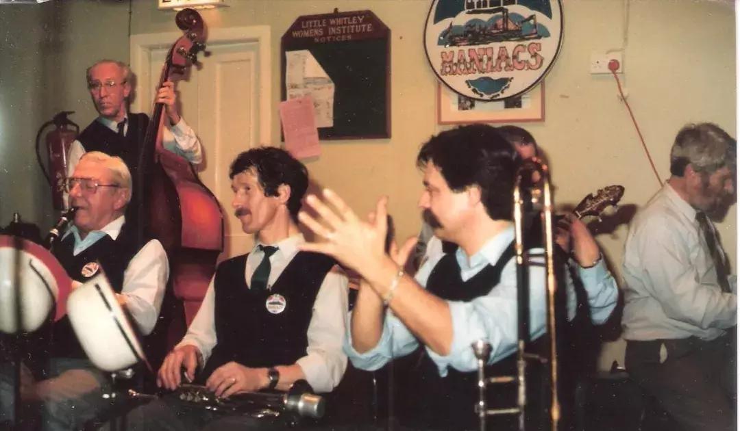 ironman铁人三项在哪里看,ironman铁人三项歌曲