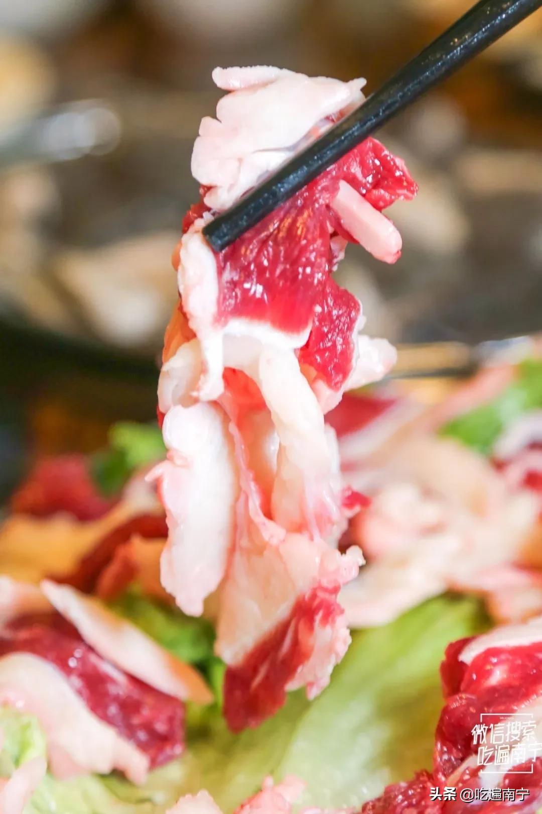 深夜大排档的富人区,富人区大排档餐厅