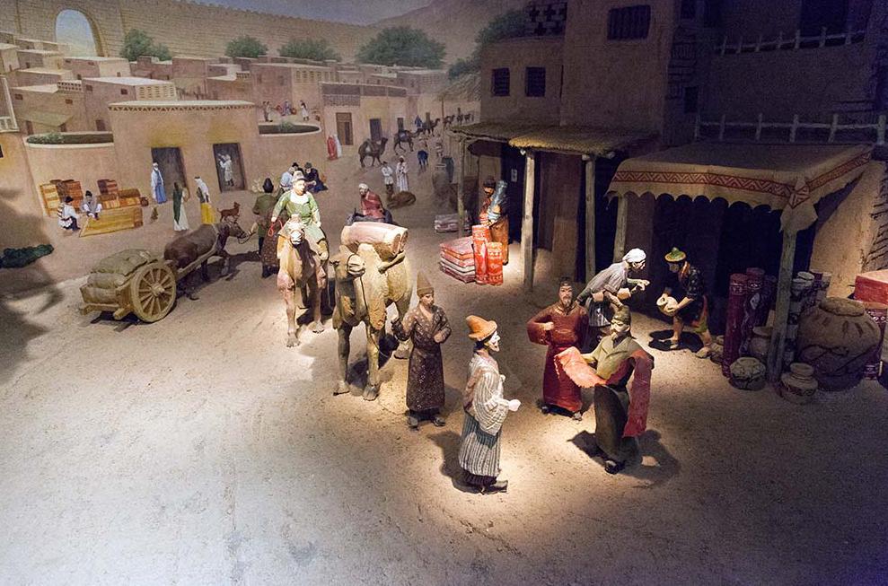 吐鲁番海拔这么低为什么没有水,吐鲁番属于什么特殊的地貌