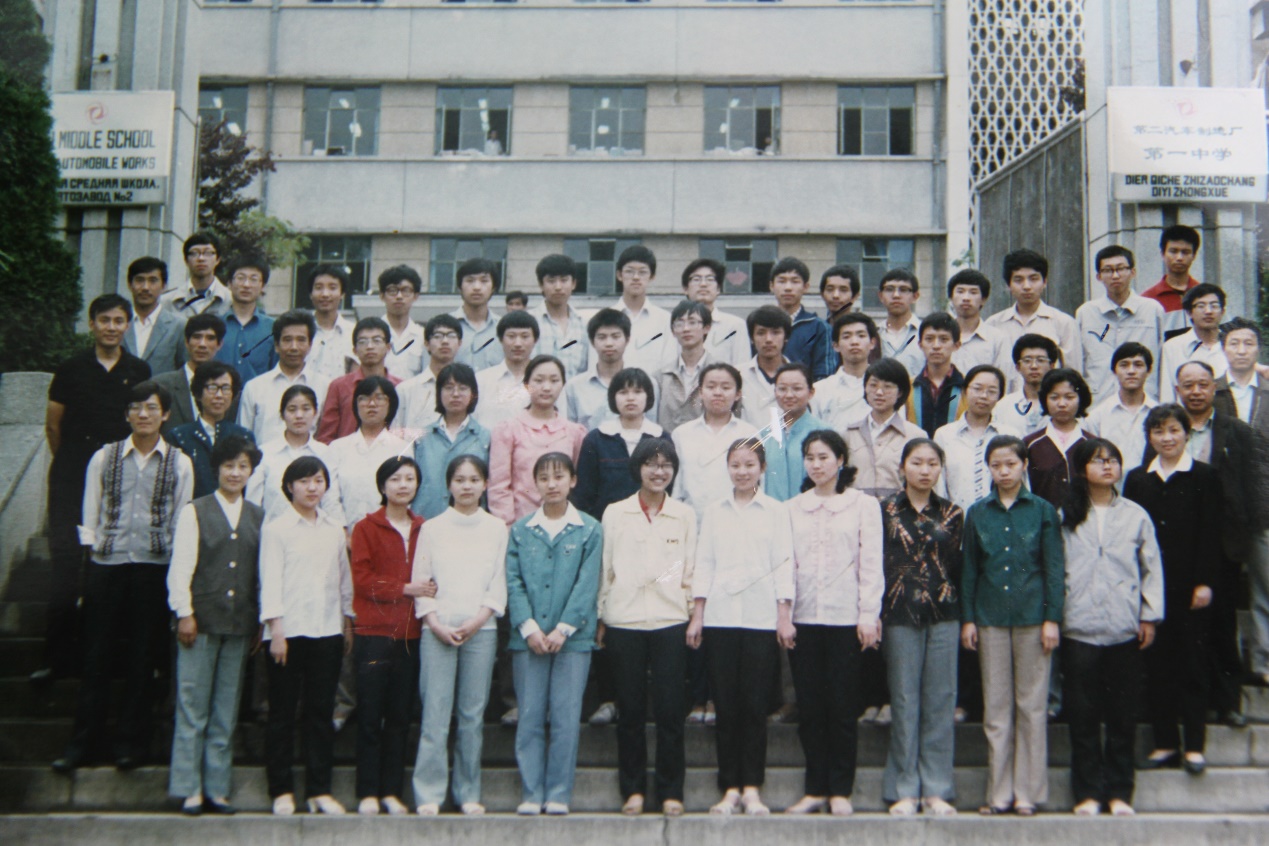 我们的青春永远炙热,我们的青春永远绽放