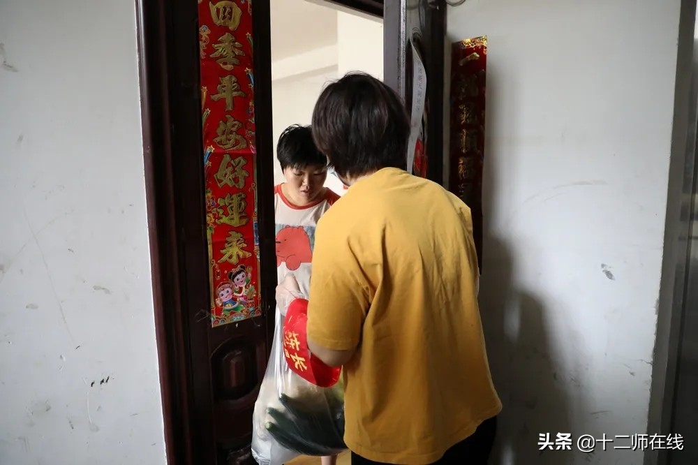 战疫情绽芳华疫线警花别样红,乌鲁木齐警花抗疫一线绽芳华