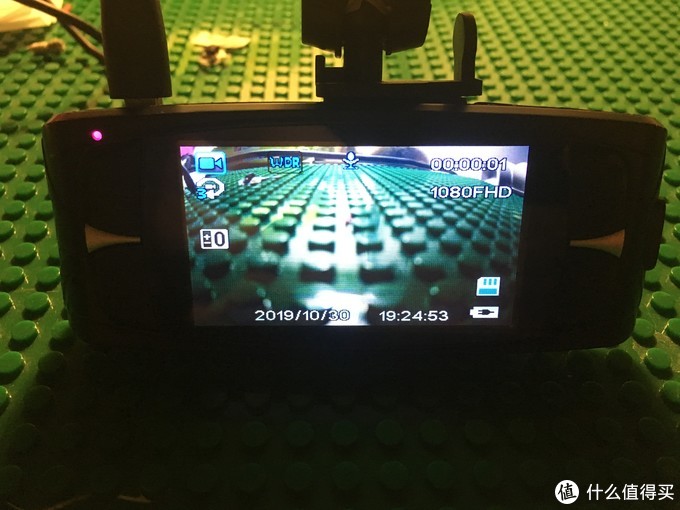 行车记录仪的电池自己怎么换,行车记录仪换个电池多少钱