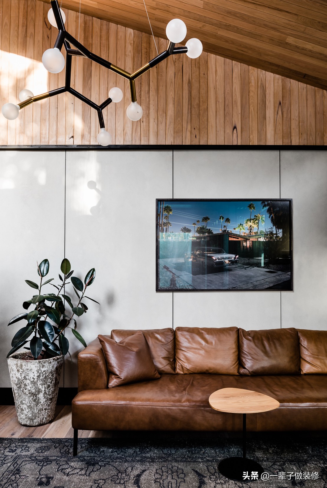 酒店三五好友小聚,三五好友酒店小聚畅谈人生