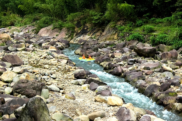 浙江安吉漂流3天旅游攻略,安吉高铁站到浙北漂流乘车