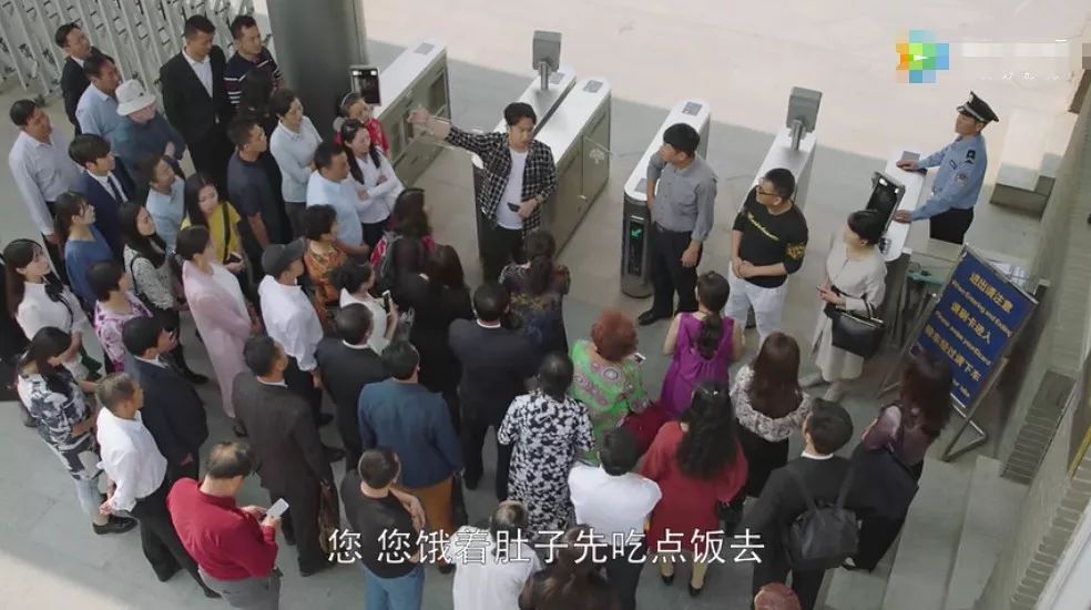 小欢喜黄磊和沙溢在地下车库,小欢喜沙溢黄磊父母年轻时的模样