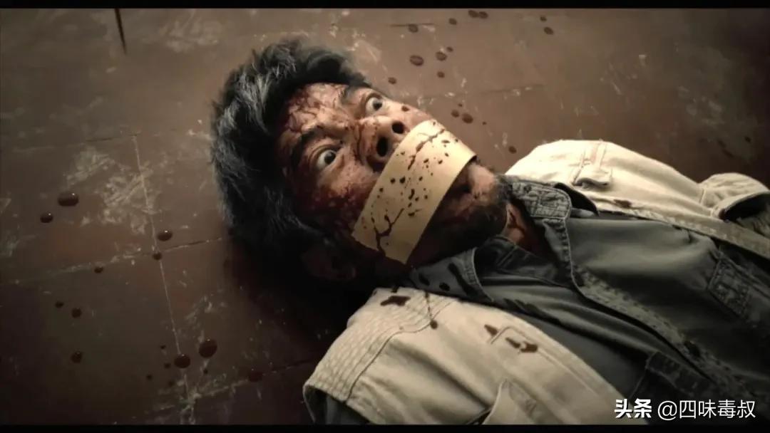 更暗黑、cult的《智齿》，是黑白版《踏血寻梅》吗？