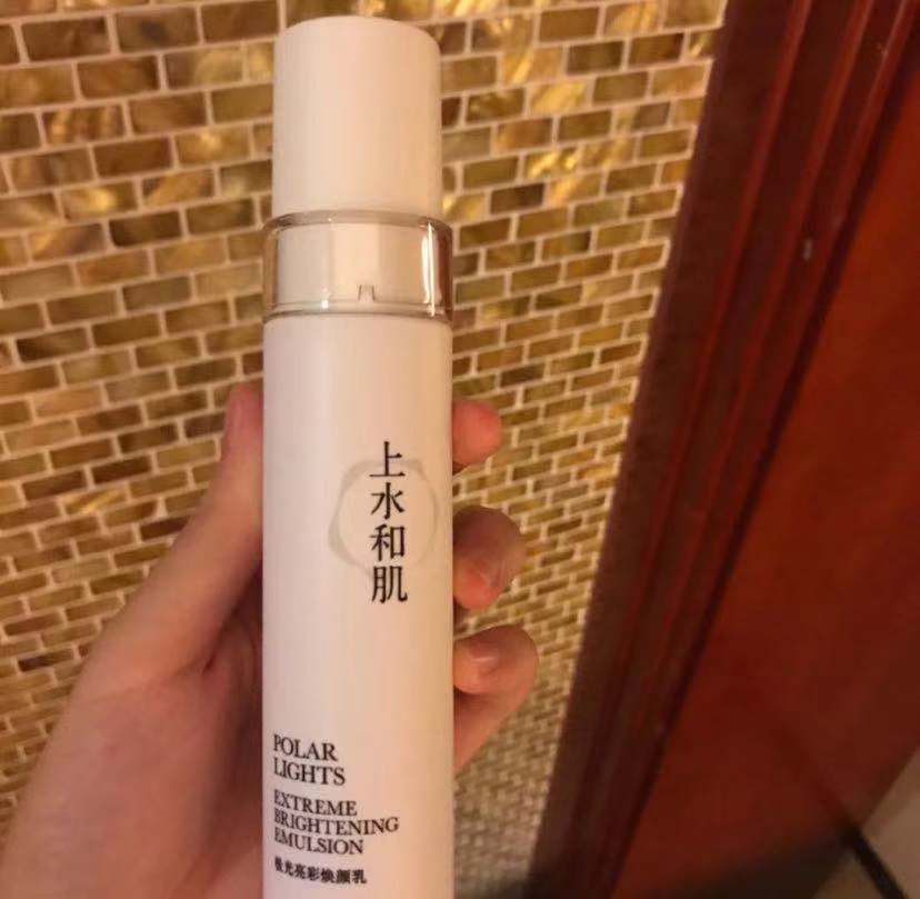 保湿乳液推荐干皮平价大瓶,推荐补水保湿控油提亮水乳