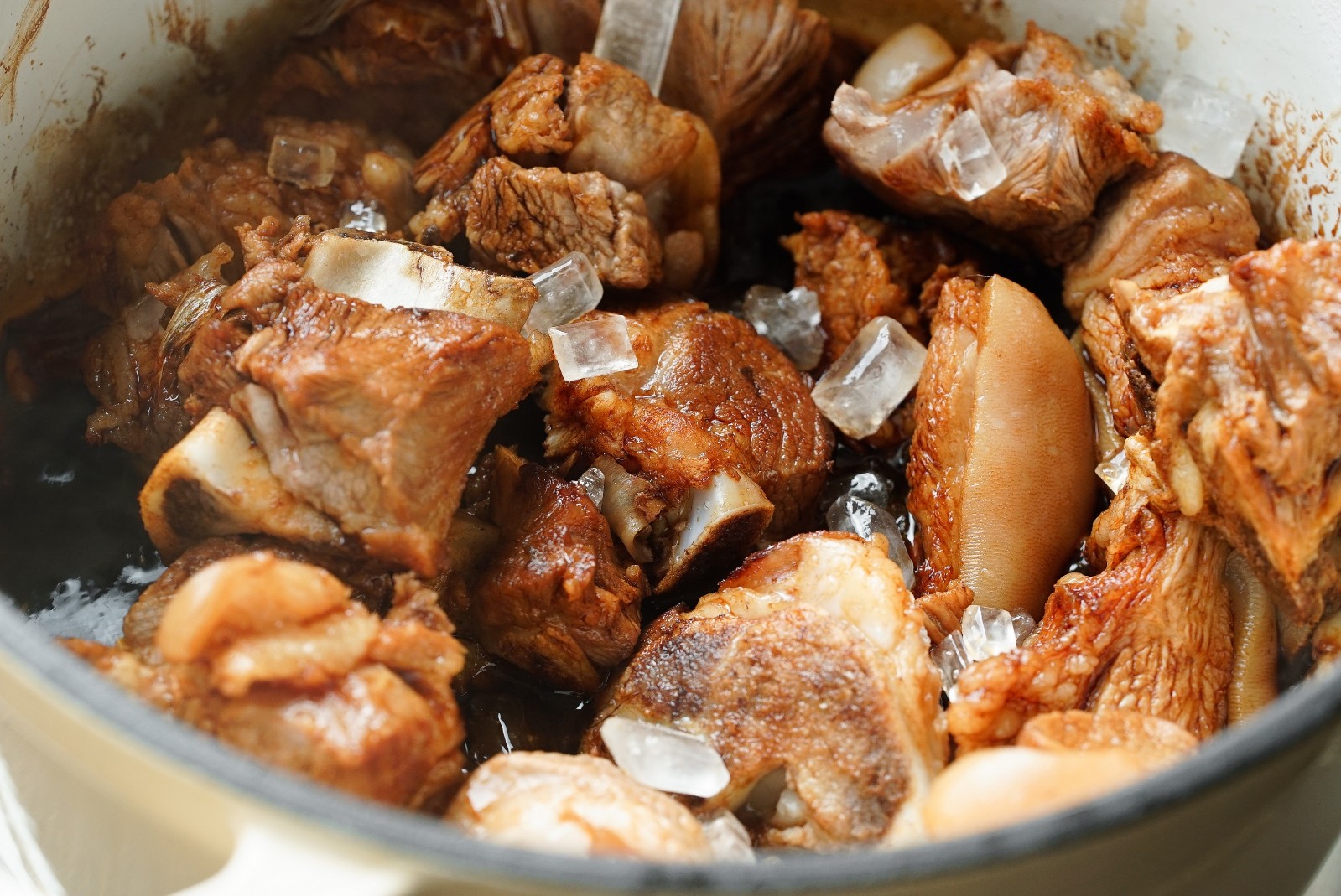 红烧羊肉羊肉面的家常做法,羊肉汤可以煮红烧牛肉面吗