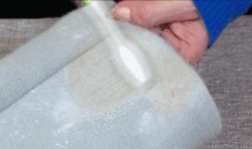 黑色呢子大衣粘毛起球处理多少钱,大衣粘毛怎么办教你一招巧除毛絮