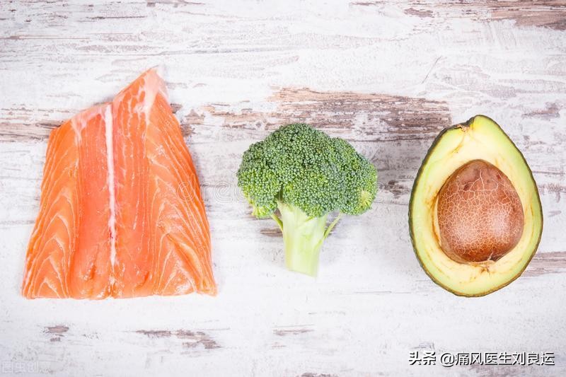 痛风原因及饮食注意事项,痛风有哪些症状忌吃哪些食物