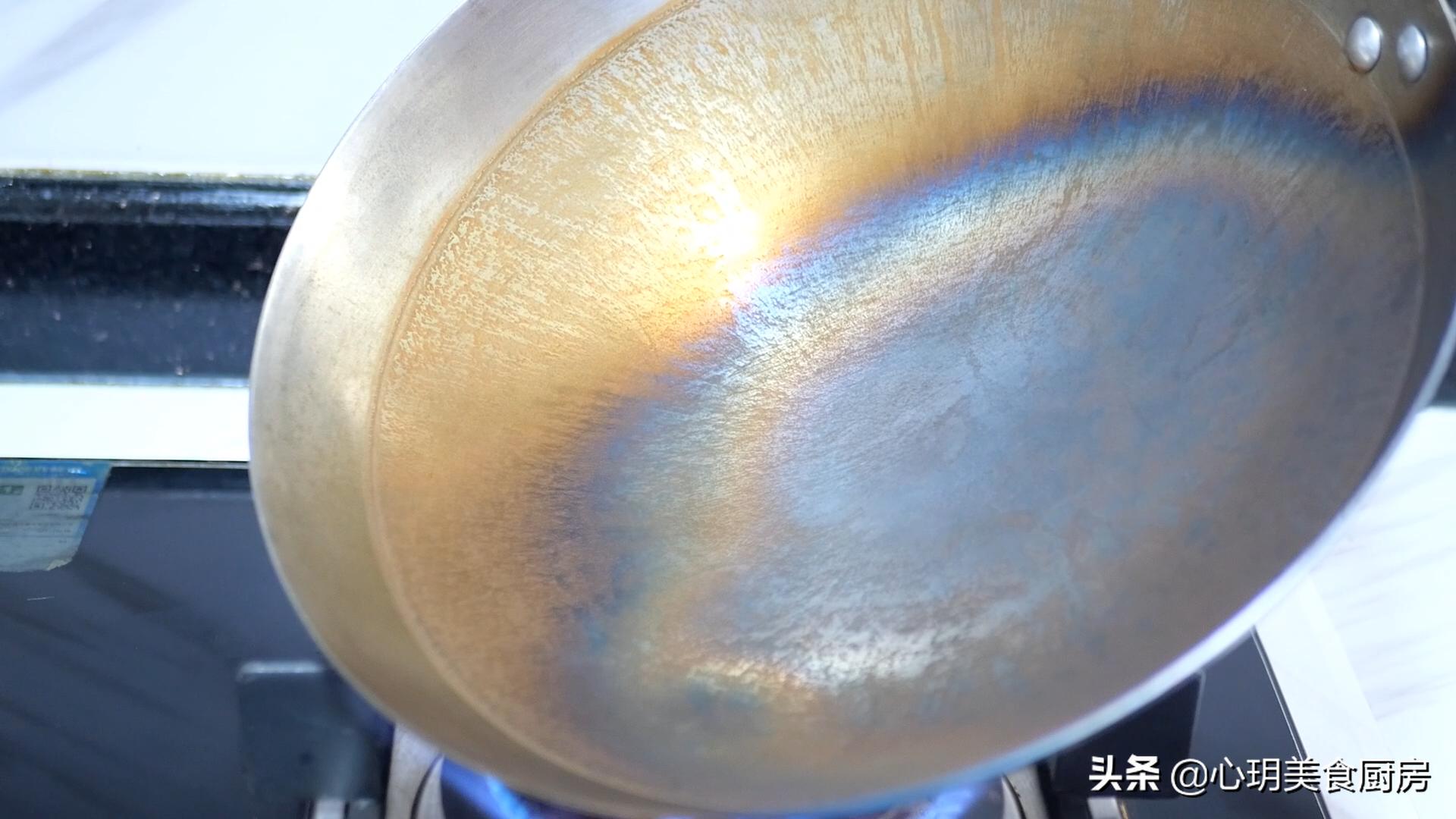 铁锅第二次开锅的正确方法不粘锅,生铁锅开锅正确方法不粘锅