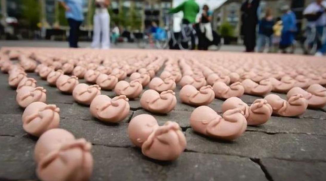 胎儿人工打掉后去哪了,成形的胎儿打掉后怎么处理