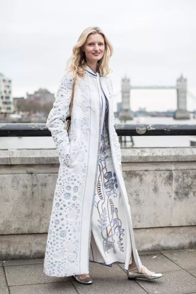 迪士尼冰雪奇缘衣服,看冰雪奇缘2电影