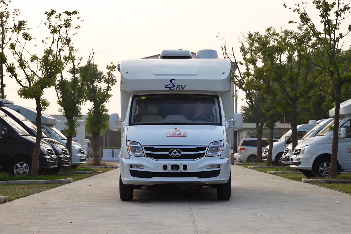 2.5T柴油涡轮+6AMT变速箱梦幻组合顺旅蓝精灵T型房车43.8万起售