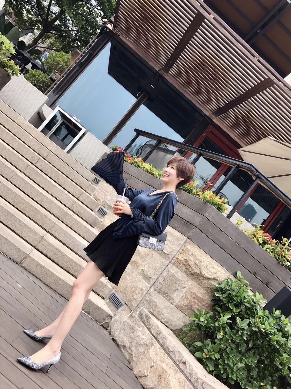 下身胖的人要怎么减,男人上身胖下身细该怎么穿搭