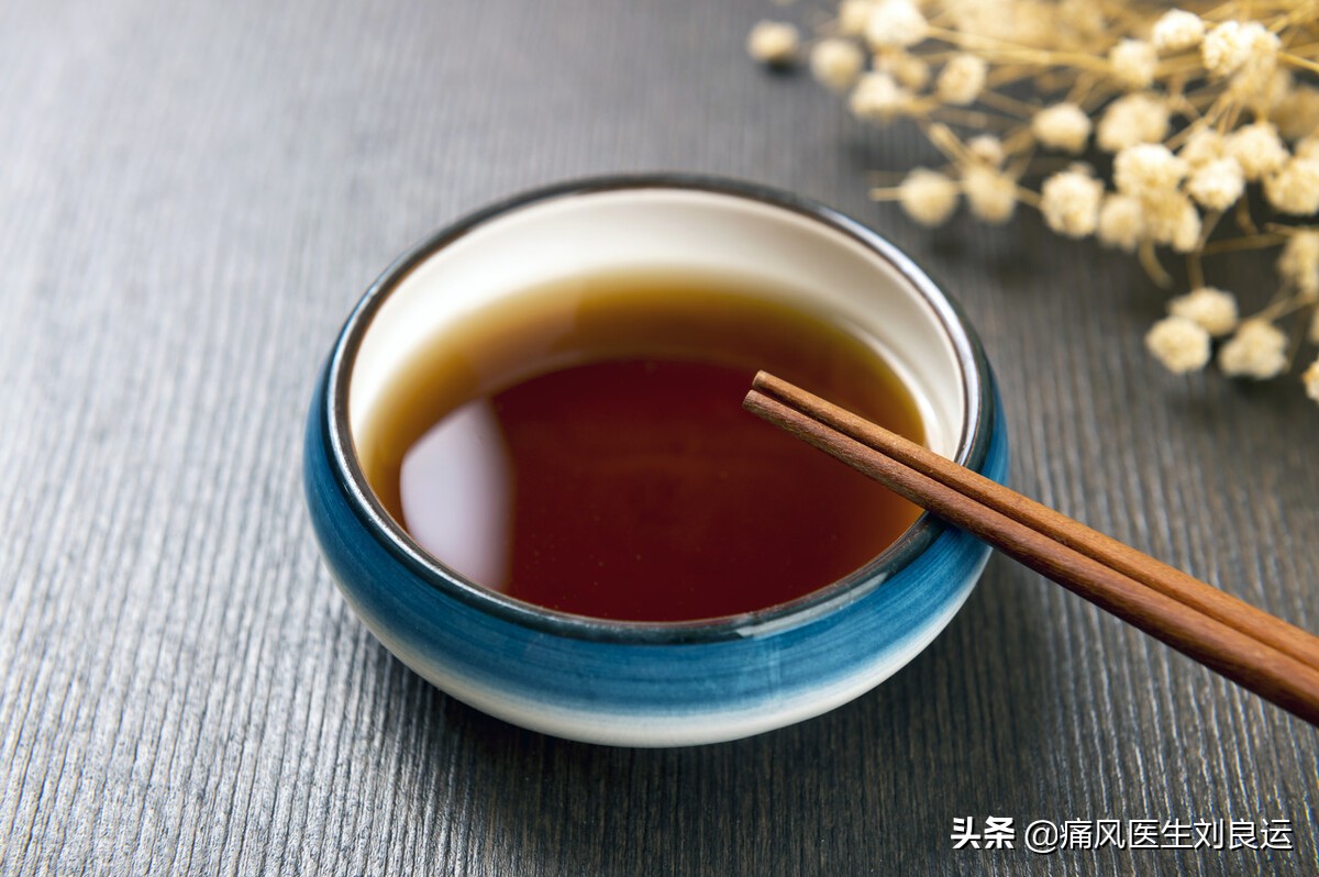 痛风能吃辣椒油和麻油吗,痛风的人能吃辣椒油和醋吗