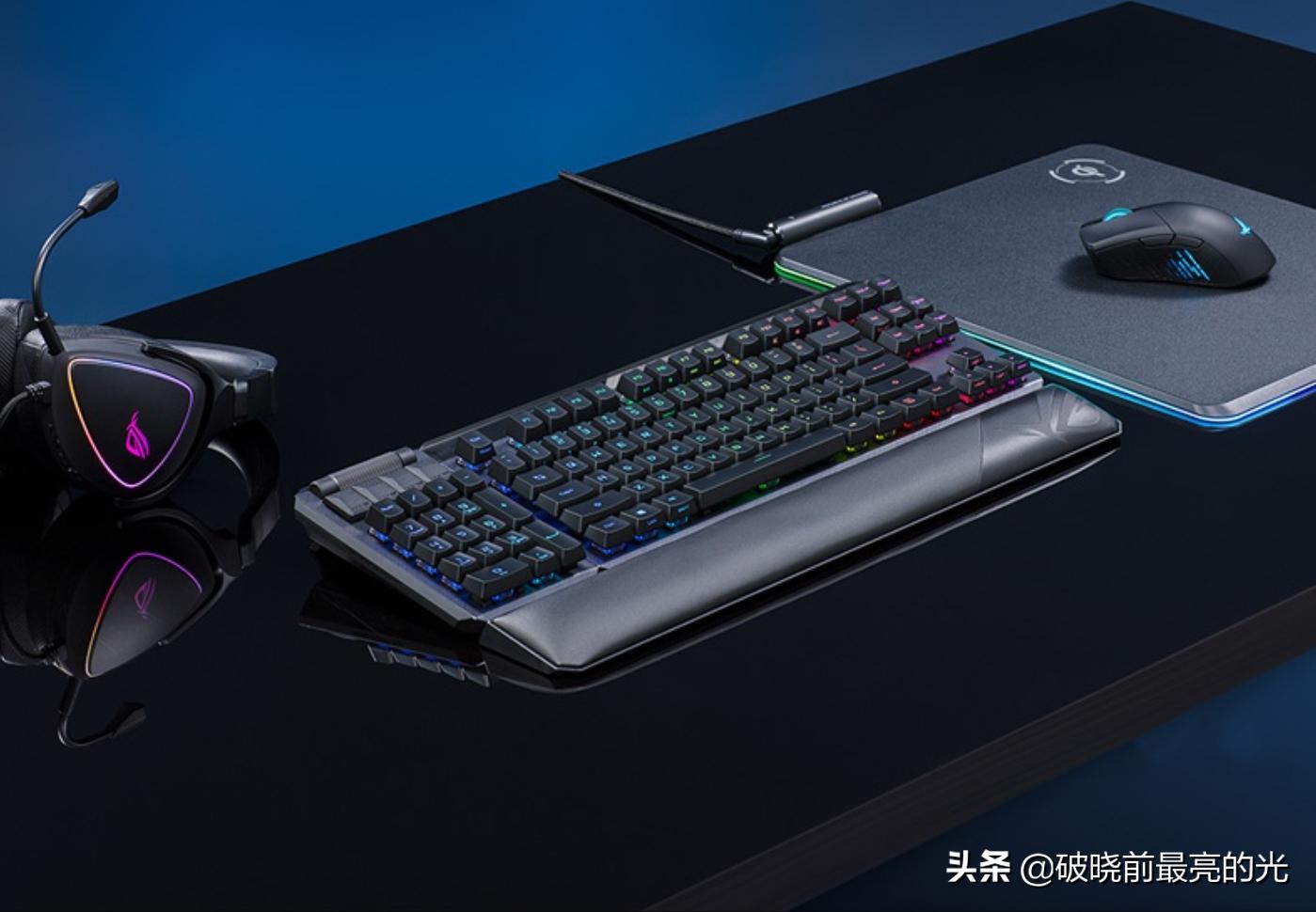 现在主流游戏鼠标键盘耳机,平民游戏键盘鼠标耳机套装推荐