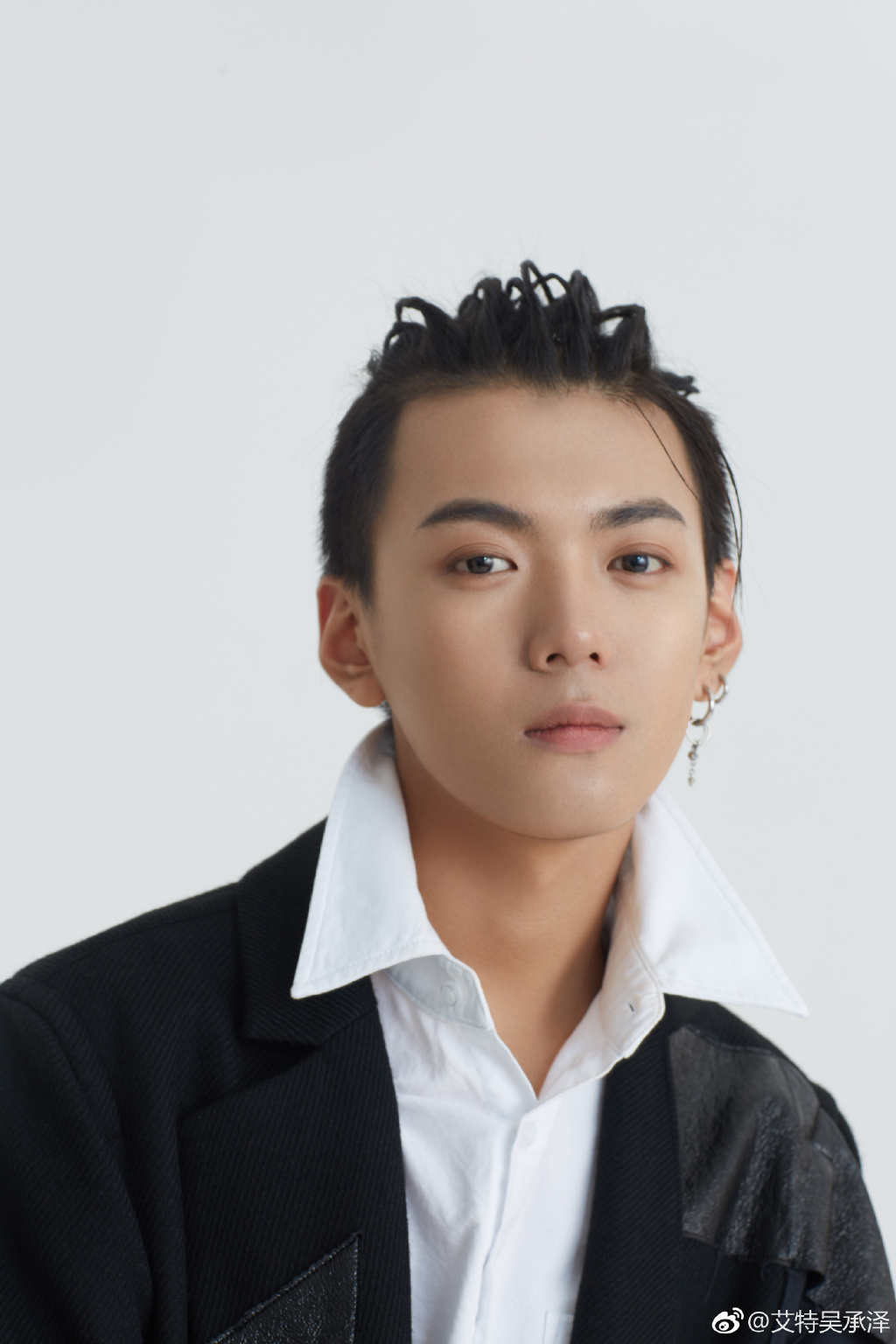 易烊千玺偶练,易烊千玺小成员