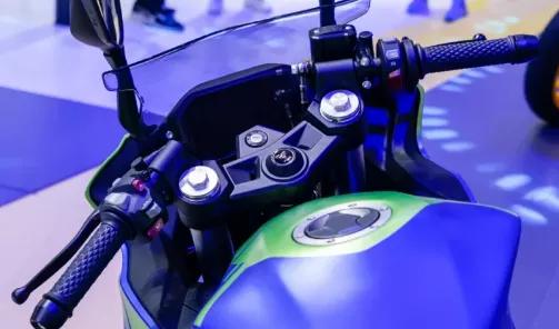 隆鑫无极sr250gt2024款,隆鑫无极250rr竞技款