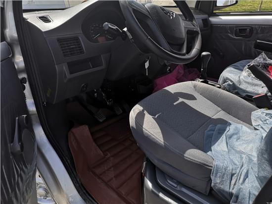 五菱神车最老款,五菱神车能开二十年不坏