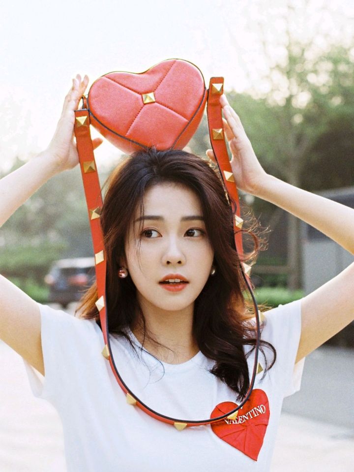 拍照如何笑得自然的技巧,拍照怎么笑的自然温柔