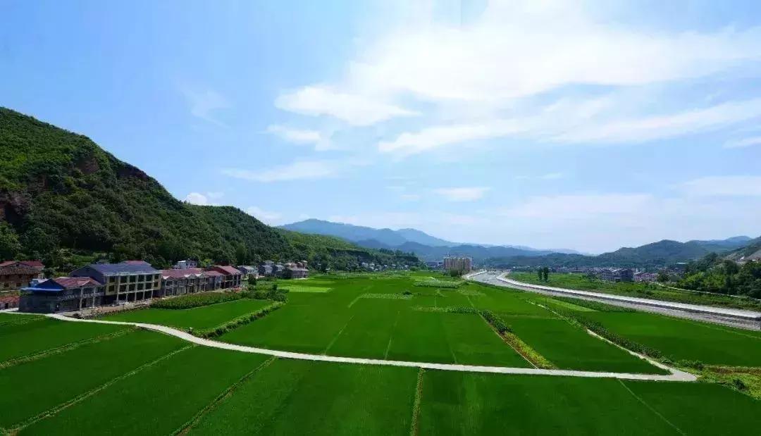 中国“林海”，你可能还不知道，这是一个低调很久了高颜值县城！