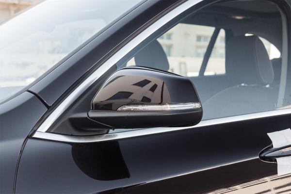 19款宝马x1xdrive20li怎么样,2020款宝马x1和三系哪个值得买