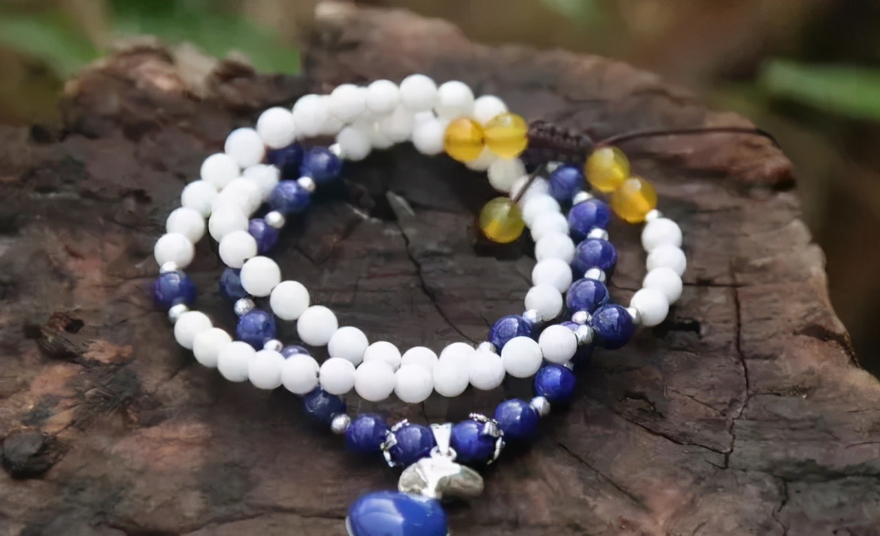 青金石珠链颜色如何搭配,青金石怎么搭才最洋气