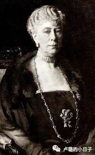 英国女王胸针高档轻奢,女王最贵胸针排行榜