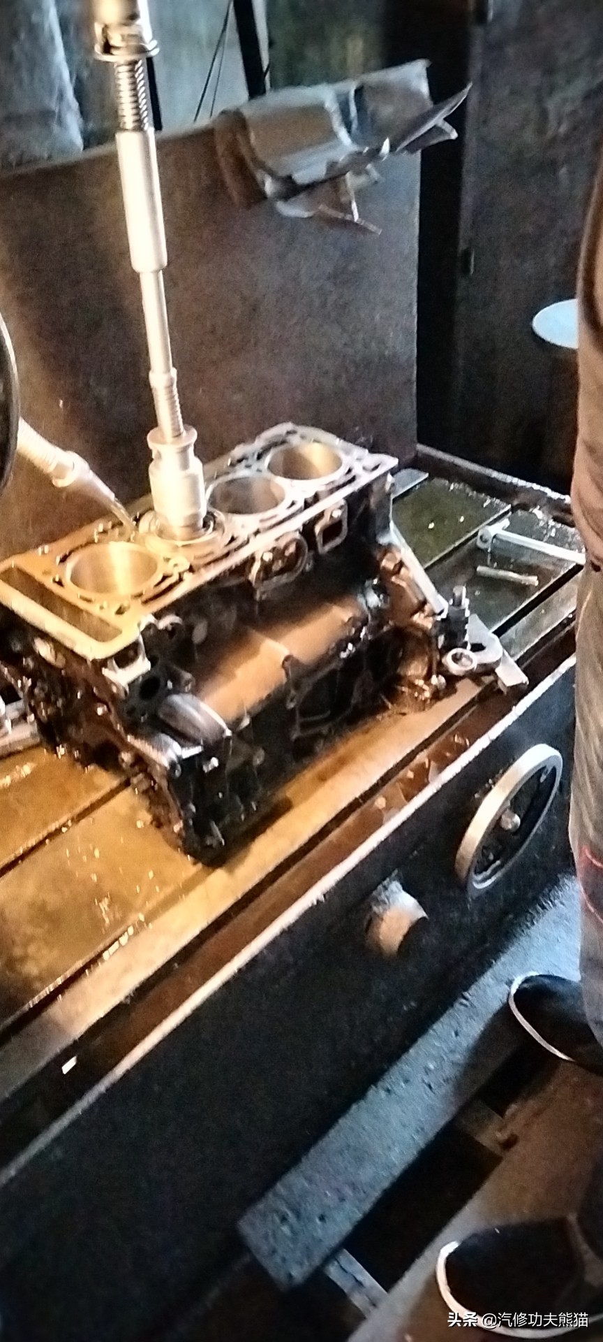 百年大众汽车品牌毁于烧机油？烧机油并非绝症，看看这台进口夏朗