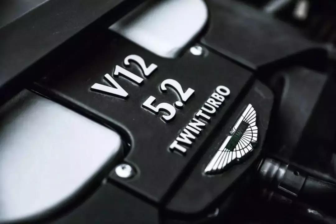 夏东阿斯顿马丁db11试驾,嗜驾