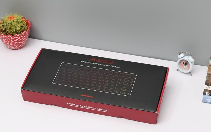 高性价比87键，手感出色HEXCORED87RGB机械键盘体验