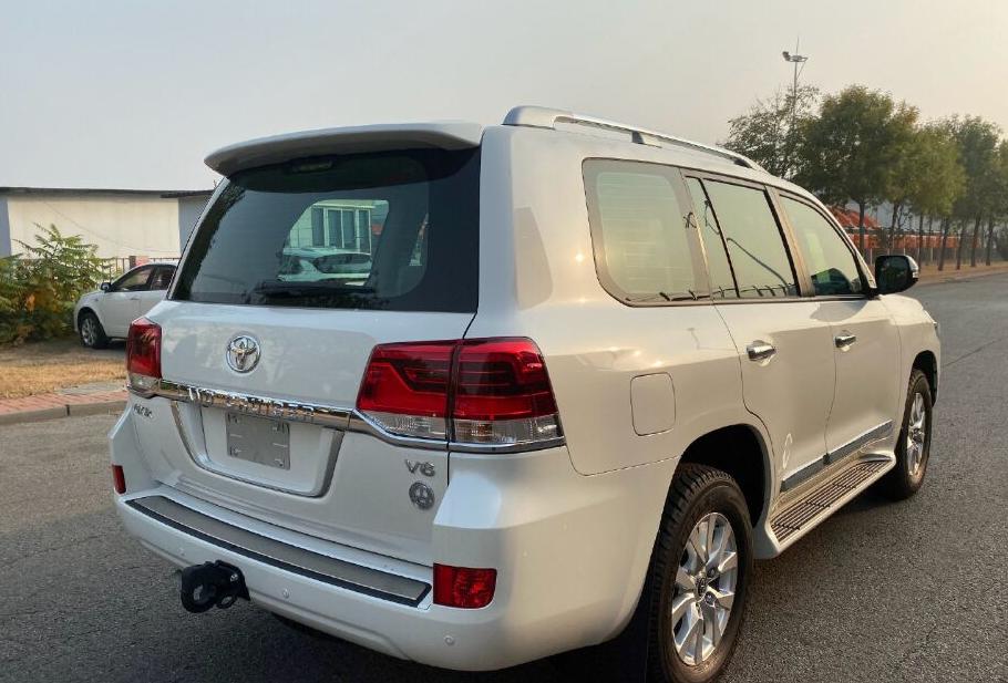 最新版兰德酷路泽4.5t柴油版价格,18款兰德酷路泽4.6限量版价格