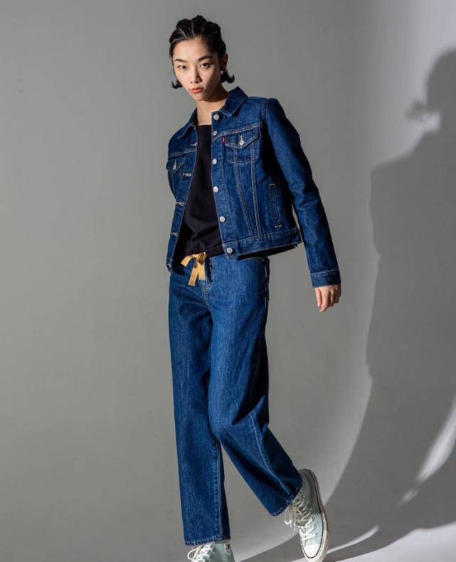 气质女神范轻熟风炸街牛仔外套,女神们牛仔外套这样穿