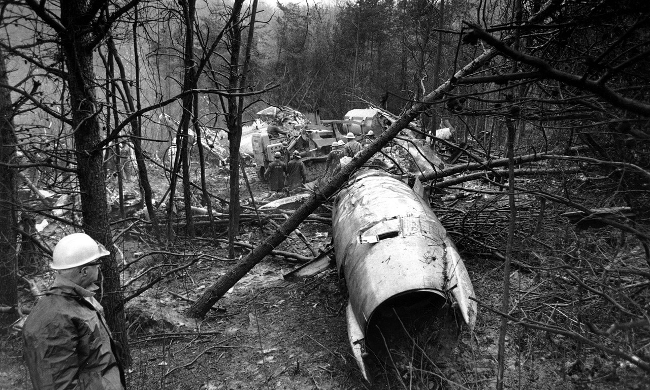 中国客机在韩国坠毁事故分析,中国客机釜山坠机事件