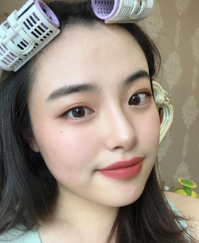 40岁女人护肤水哪个好,40岁女人适合哪种水乳护肤