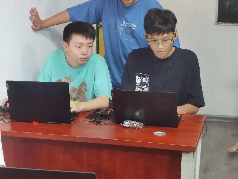 激昂打字声，指尖显神速|TR03002班打字比赛