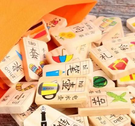 尽量不要让孩子玩这五款游戏玩具,避免孩童玩手机的玩具推荐