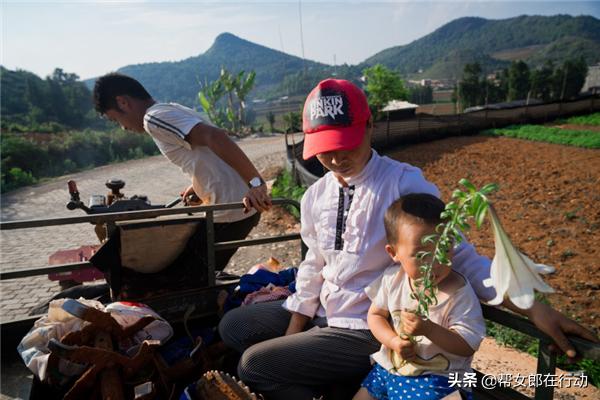 他山之石丨“拼”出新产业，小果子带来脱贫大希望，背后的故事都有啥