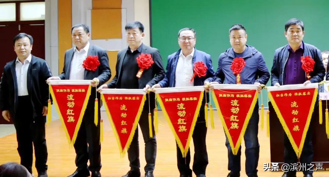 痛心年仅33岁民警牺牲在防疫一线,痛惜来宾一民警牺牲在抗疫一线